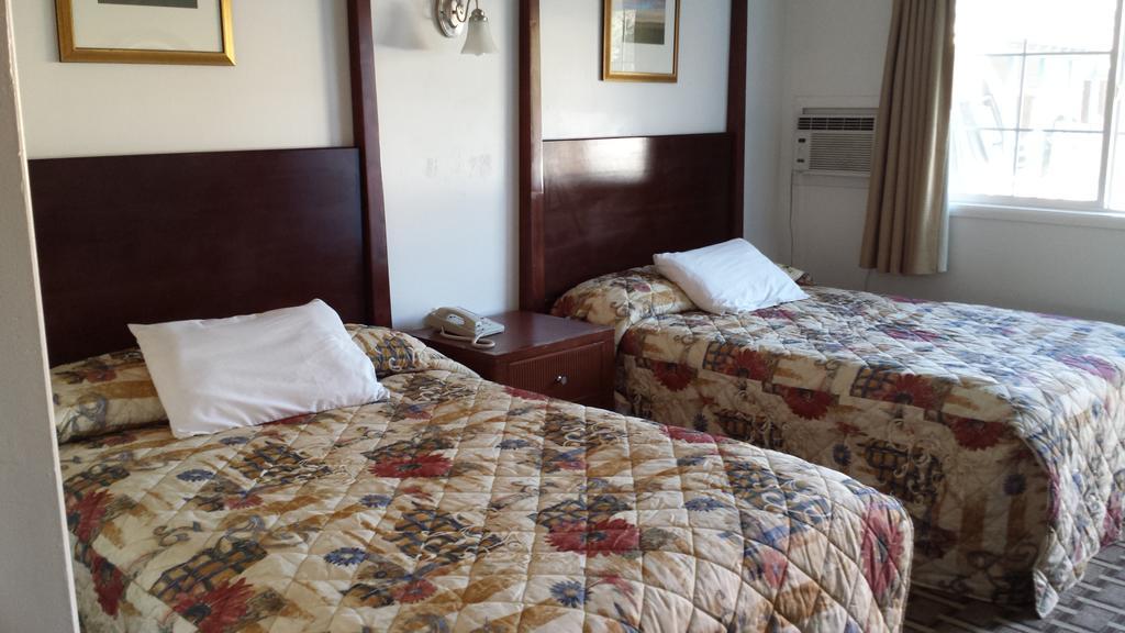 Executive Inn & Suites Lakeview Oda fotoğraf